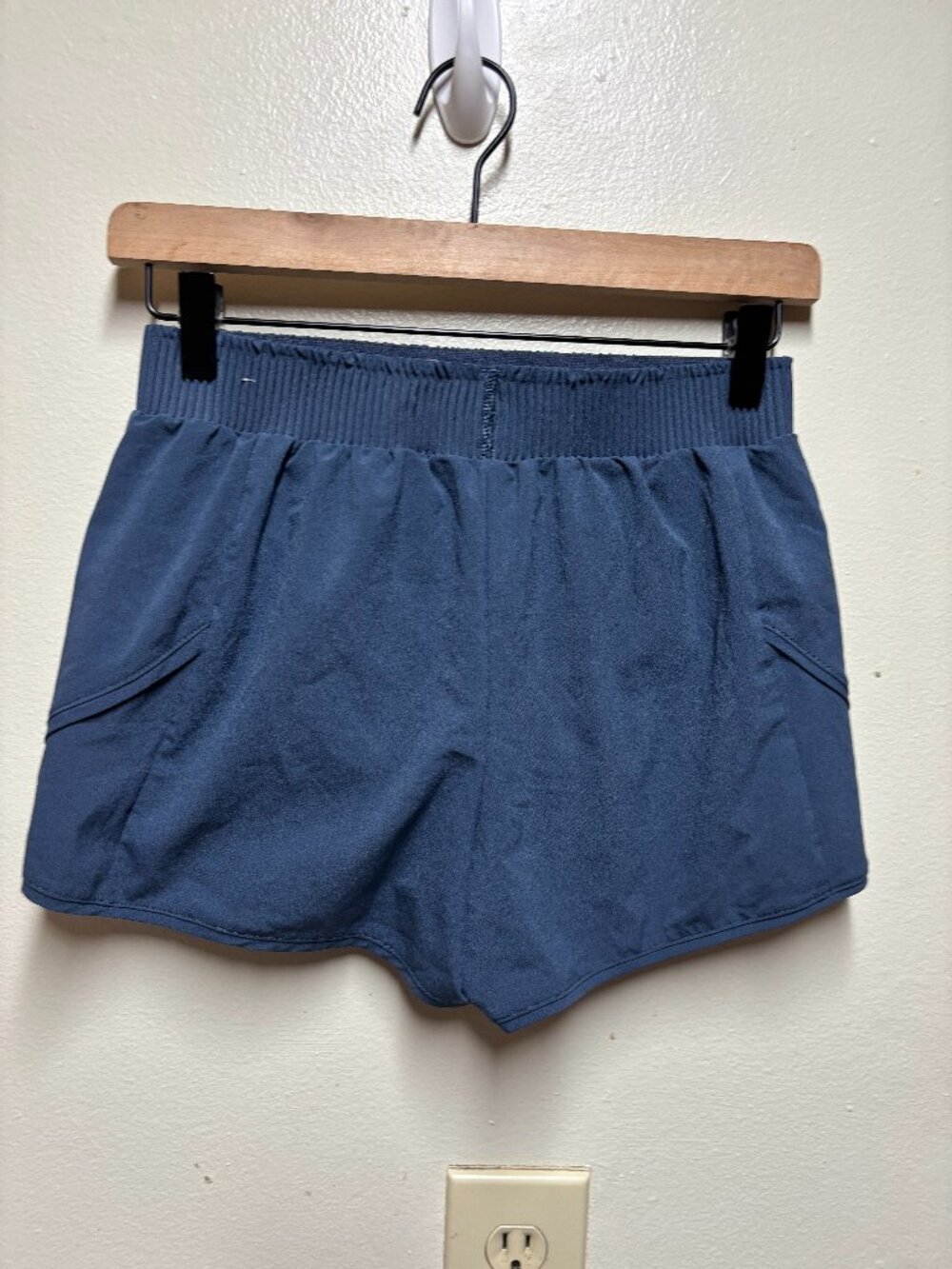 CALIA Women's Mid Rise Infinity Run Short size xs